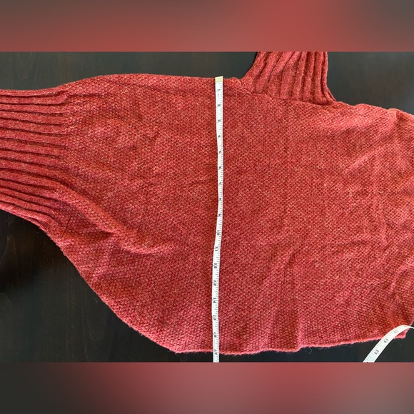 Beautiful cropped turtleneck sweater - Picture 8 of 12